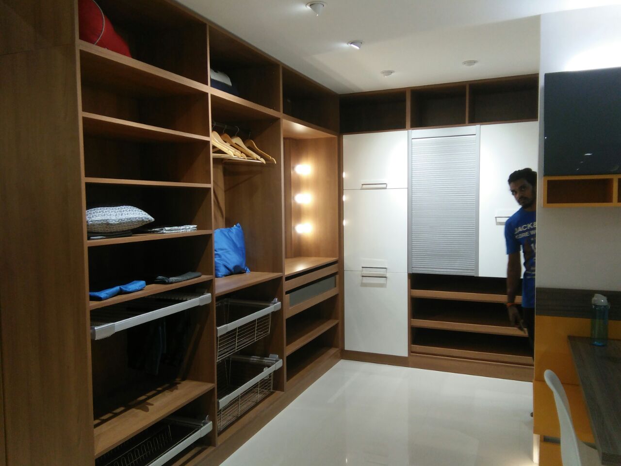 price-of-lacquer-glass-wardrobe-in-delhi-new-delhi-india-best-sliding-hinged-walk-in-glass-lacquer-designs-in-delhi-india